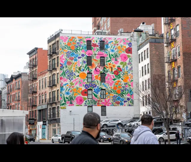 The Gucci mural by Open Air Gallery, eighty-one feet across a New York City wall